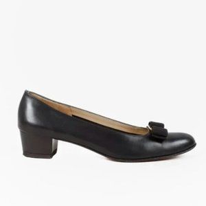 Salvatore Ferragamo Black Vara Pump